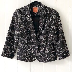 ModCloth White Floral Line Black 3/4 Length One Button Blazer Size Small